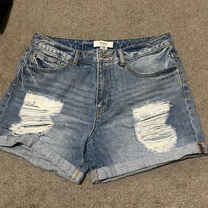 Forever 21 denim jean shorts size 26